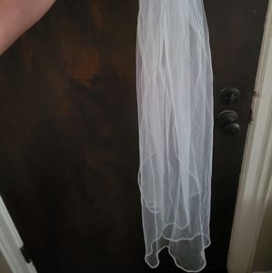 Fingertip wedding veil